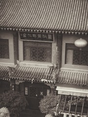 3165857