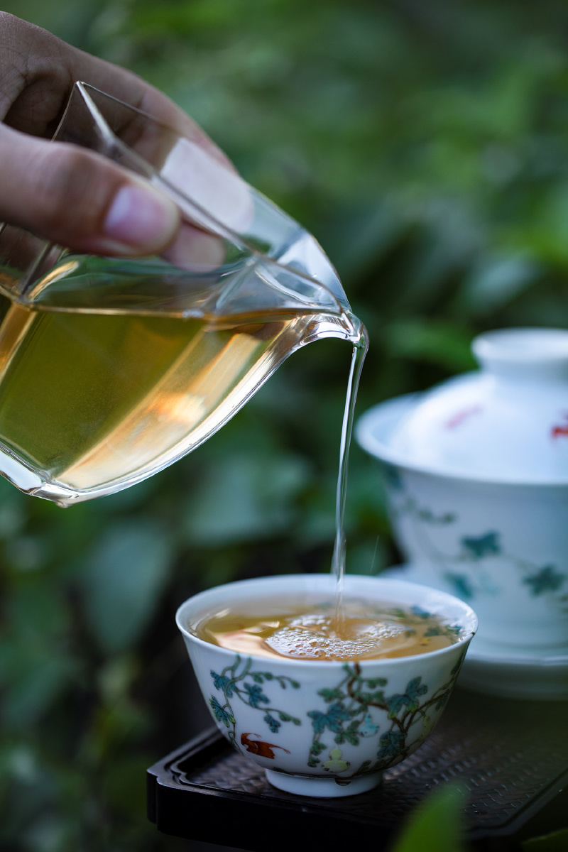 江湖一杯茶喝完各自爬