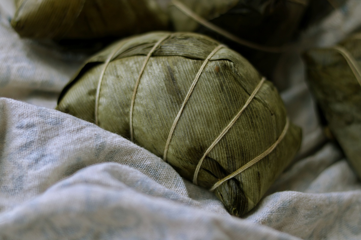 壮乡枕头肉粽粽