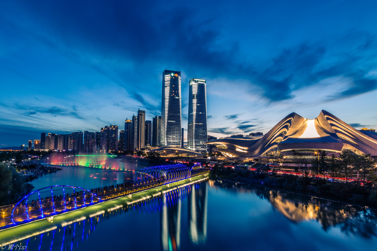 梅溪湖越夜越美丽