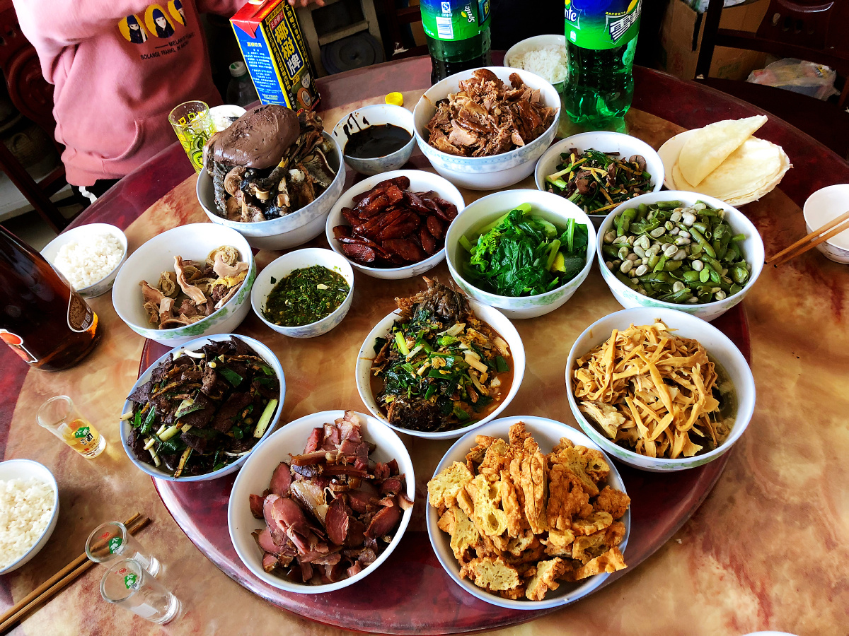 家常菜年夜饭一家人团聚美满