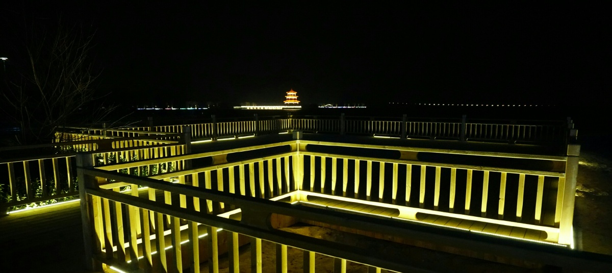 年的味道一一天颐湖夜色