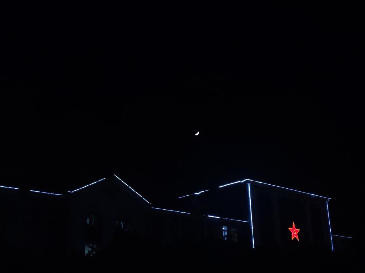 照#月球光能源黑暗聚光灯抽象月亮月光黑夜还没有人打赏,快来当第一