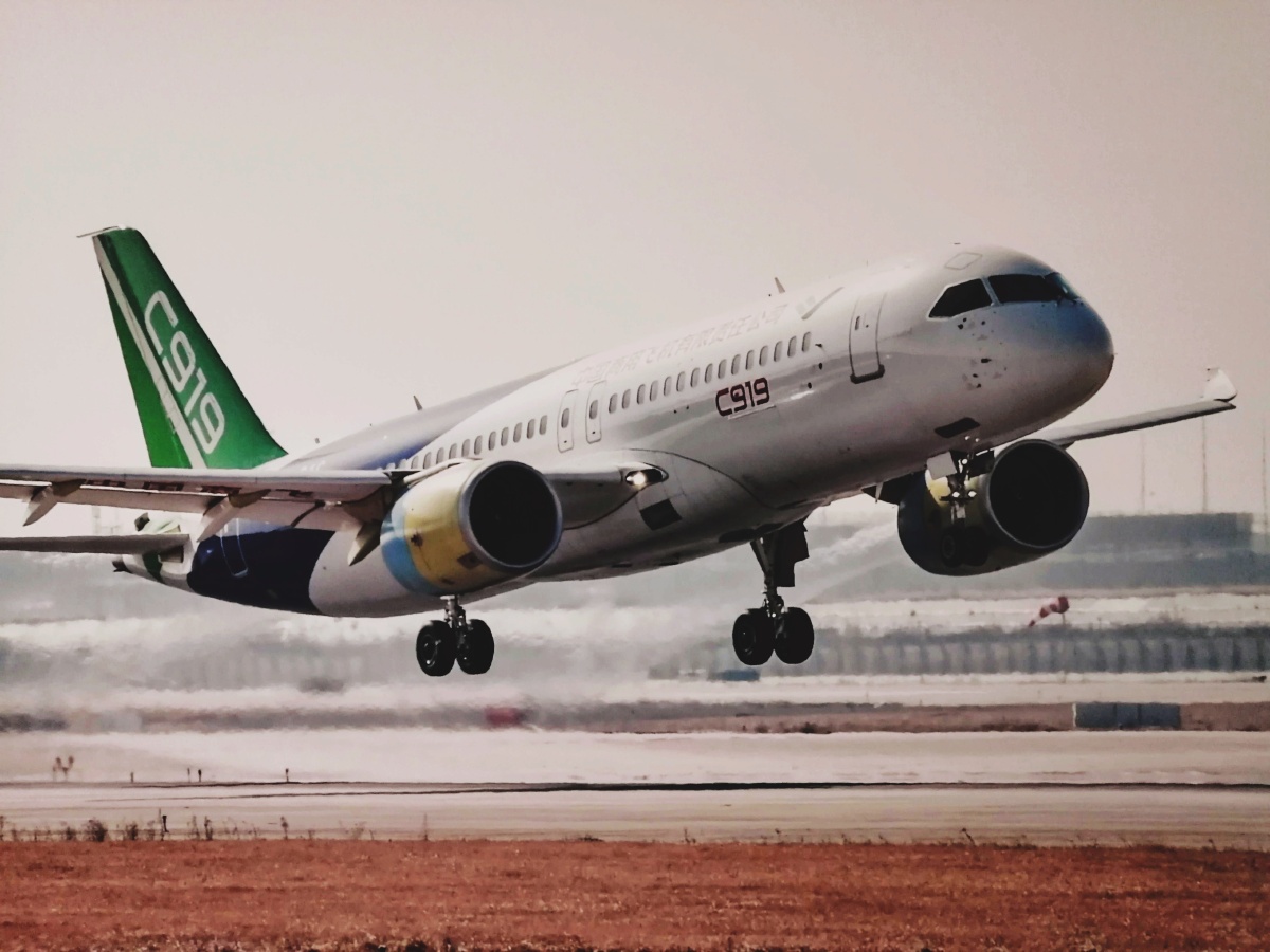 已经起飞的c919航班