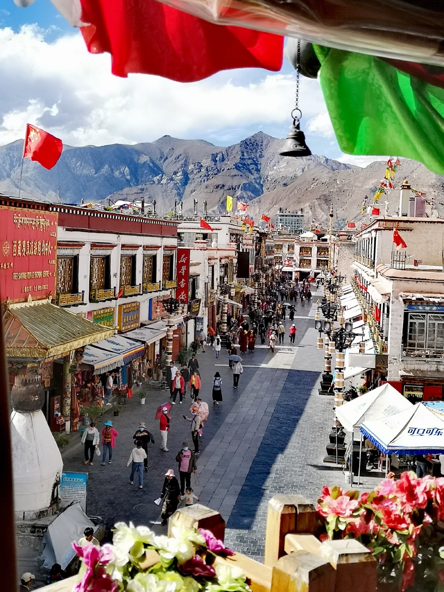 俯瞰拉萨八廓街