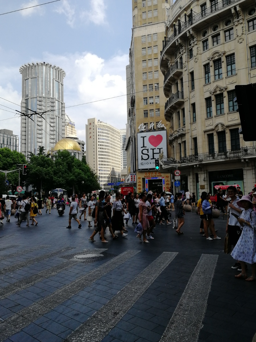 高中毕业那年夏天我在上海的浦东
