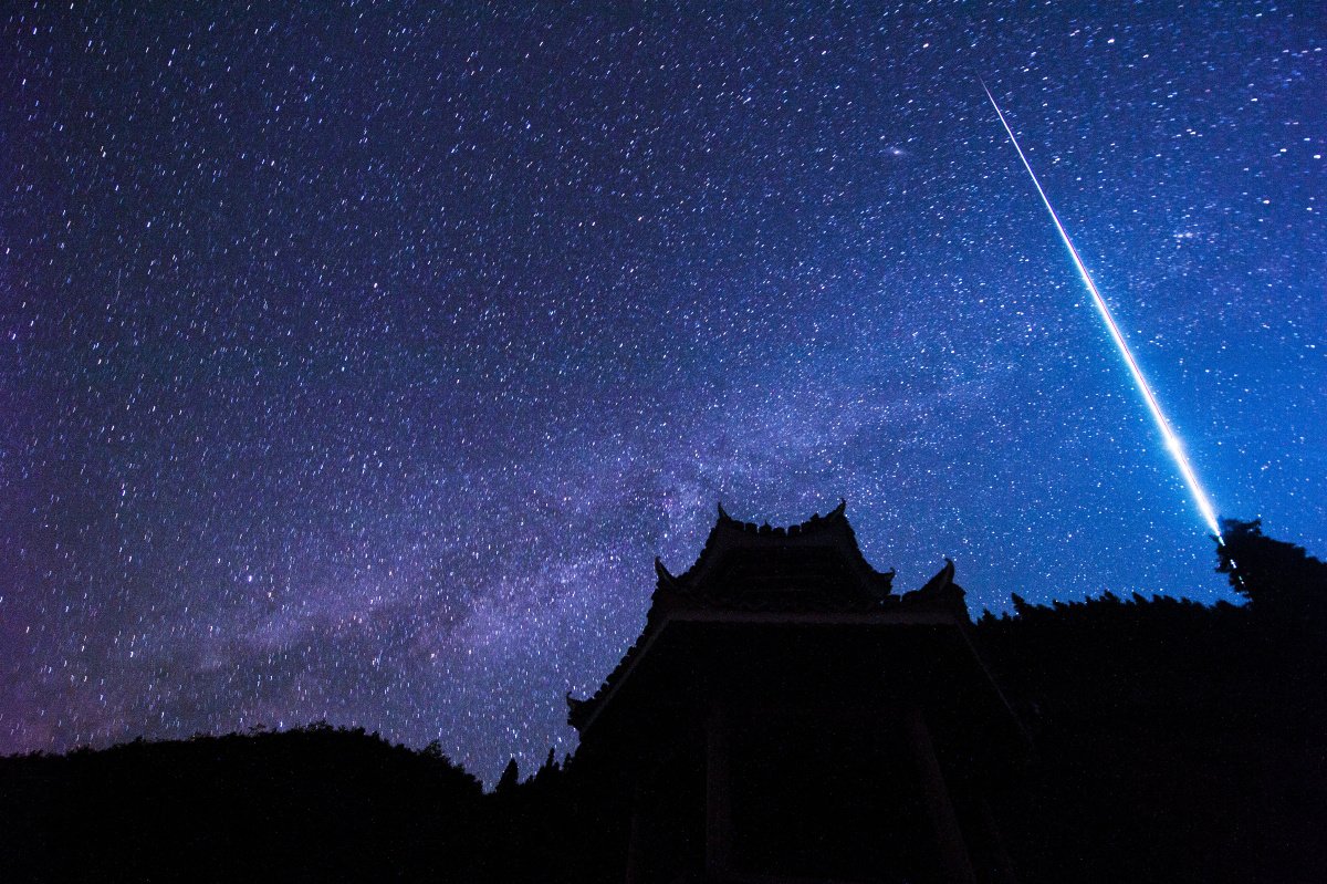 17年国庆期间在贵州拍星空超广镜头1424长时间曝光过程偶得之作拍摄