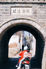 001