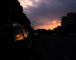 1170570