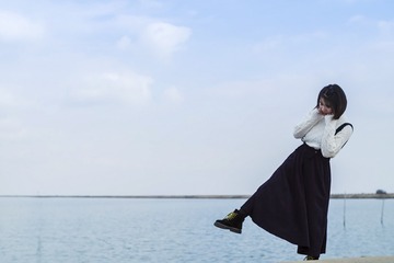 51305