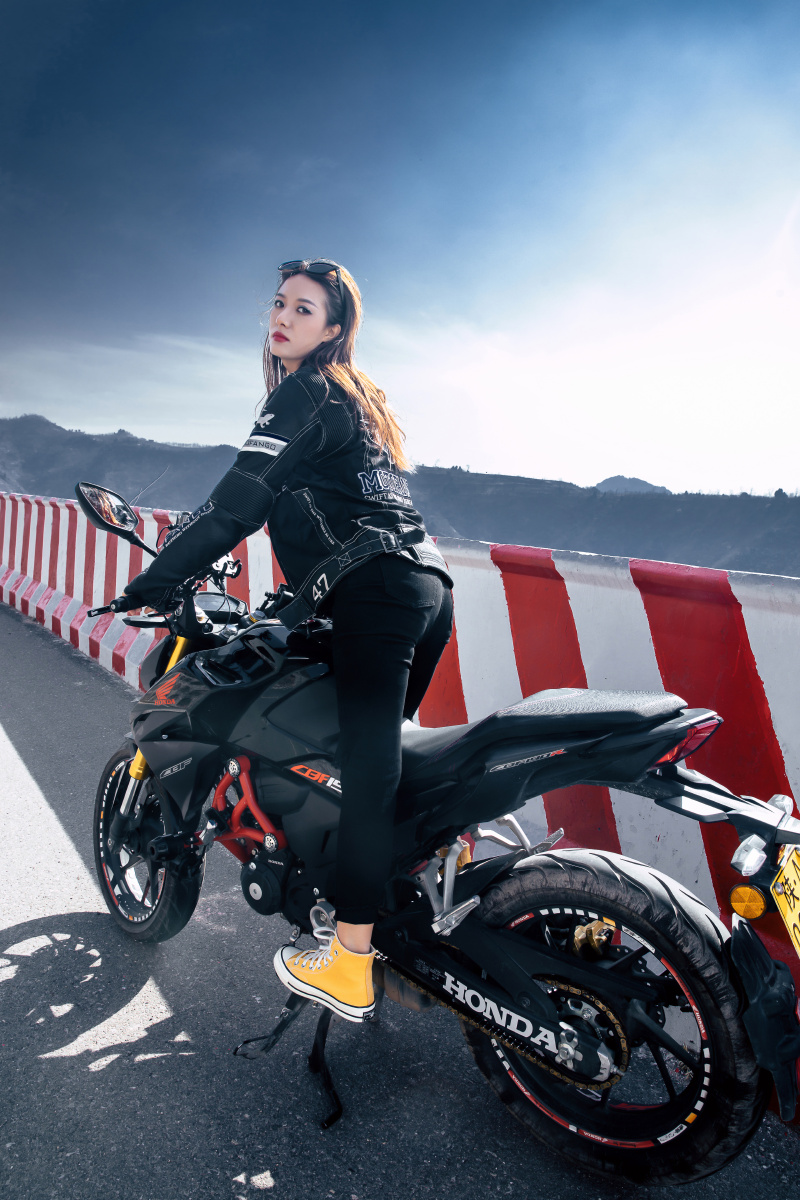 机车写真 - 会拍照的江流儿