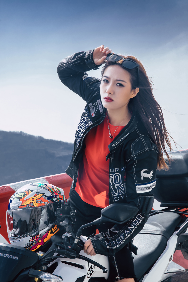 机车写真 - 会拍照的江流儿