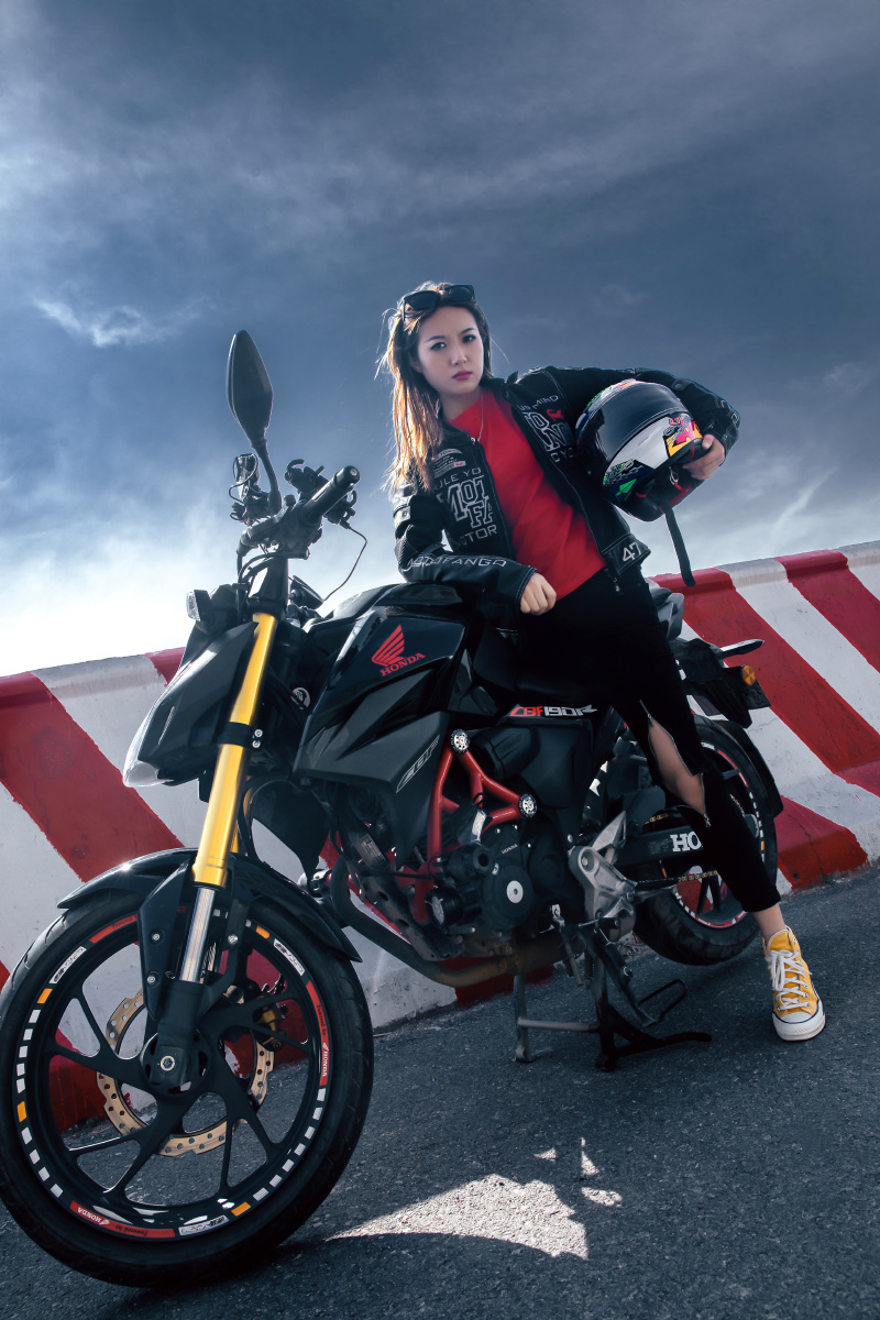 机车写真 - 会拍照的江流儿