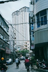 EF942700-DA76-433F-BC81-739BE4AF544E/L0/001