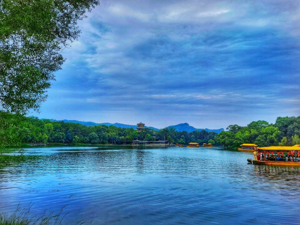 承德避暑山庄取自然山水之本色吸收江南塞北之风光