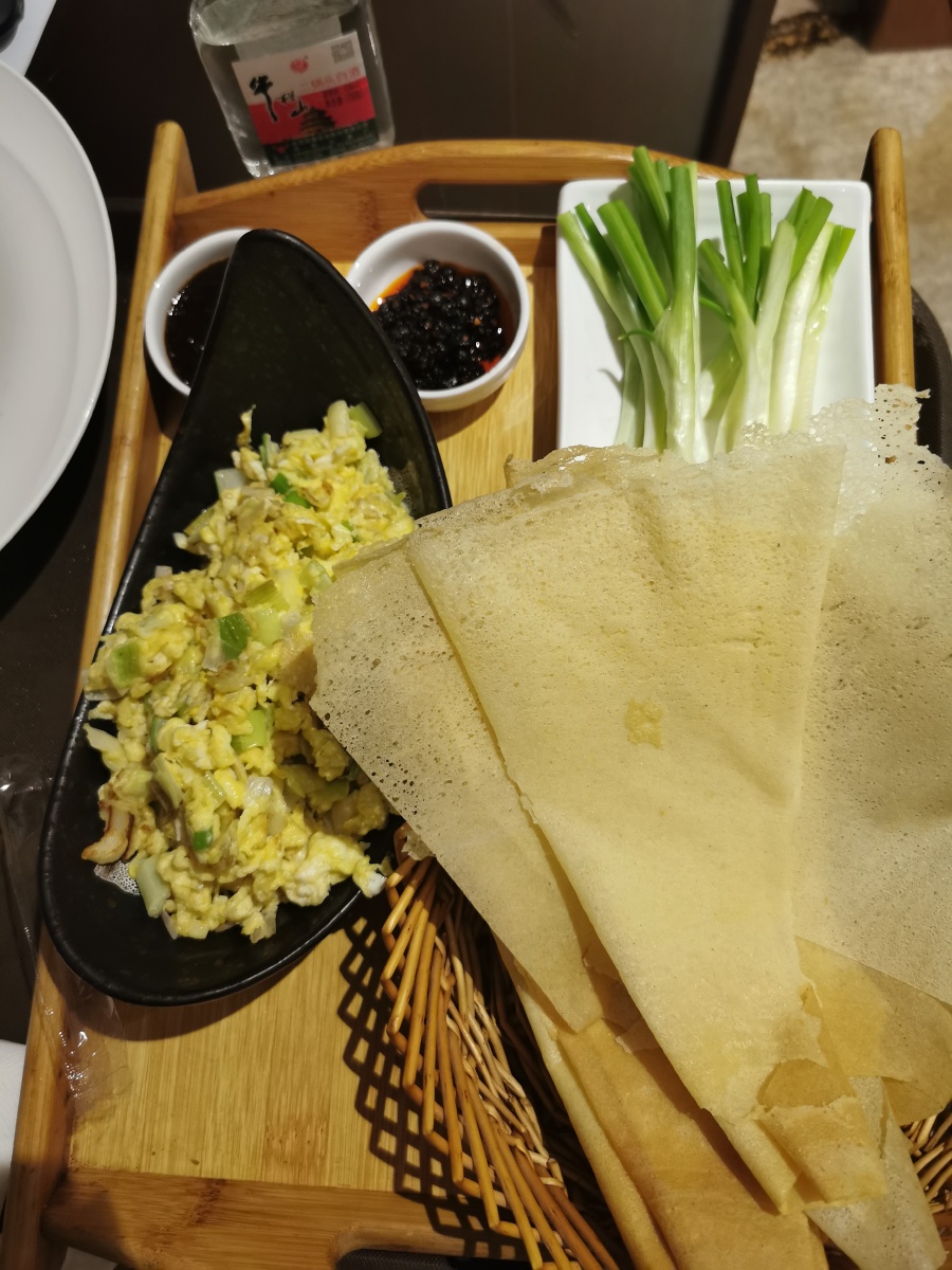 沂蒙山煎饼卷大葱