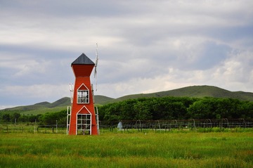 13385