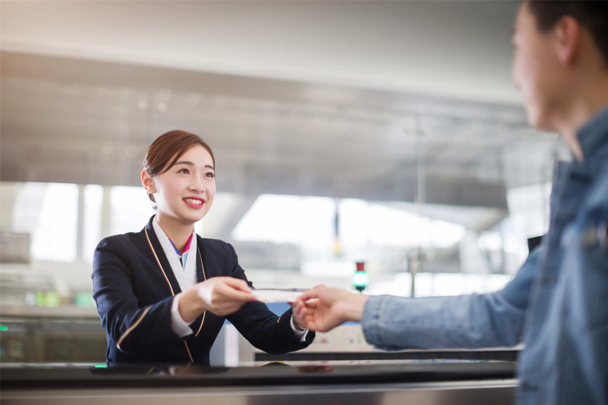 南航地面服务制服形象