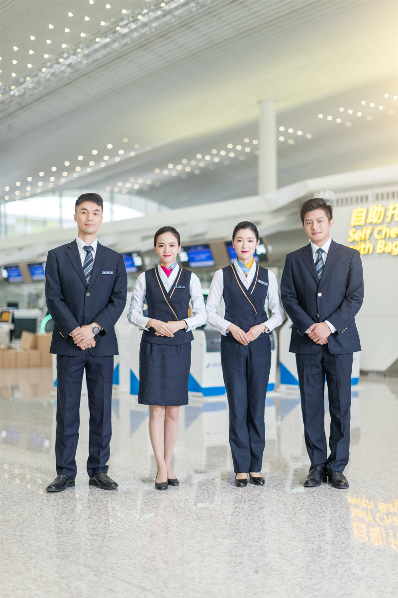 南航地面服务制服形象