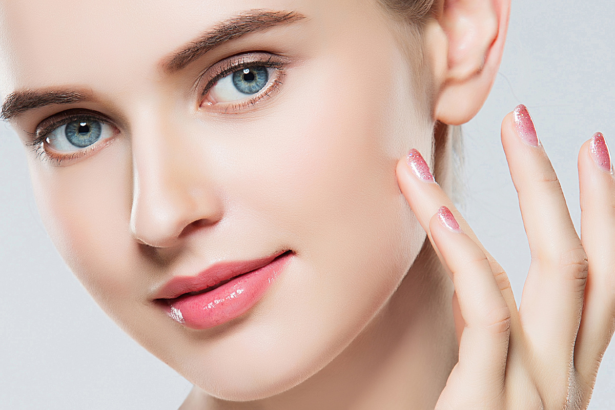 碧蓝的眼睛妆容作品