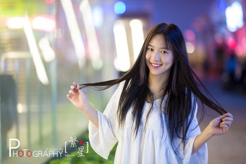 Canon EOS 5D Mark III F1.4 1_100s ISO125009