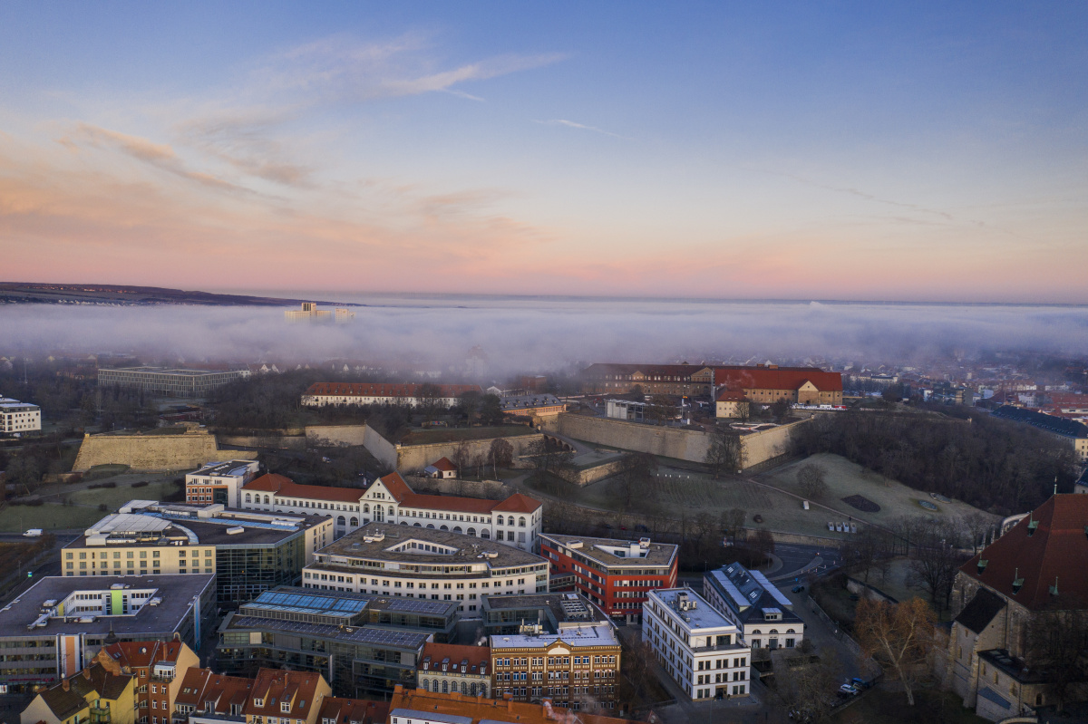 硕帝国原创蕾沃尔服装大片