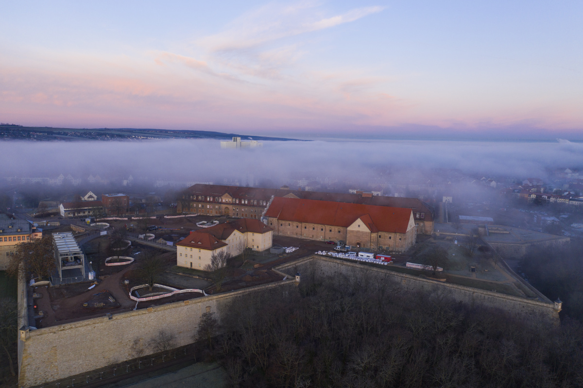 硕帝国原创蕾沃尔服装大片