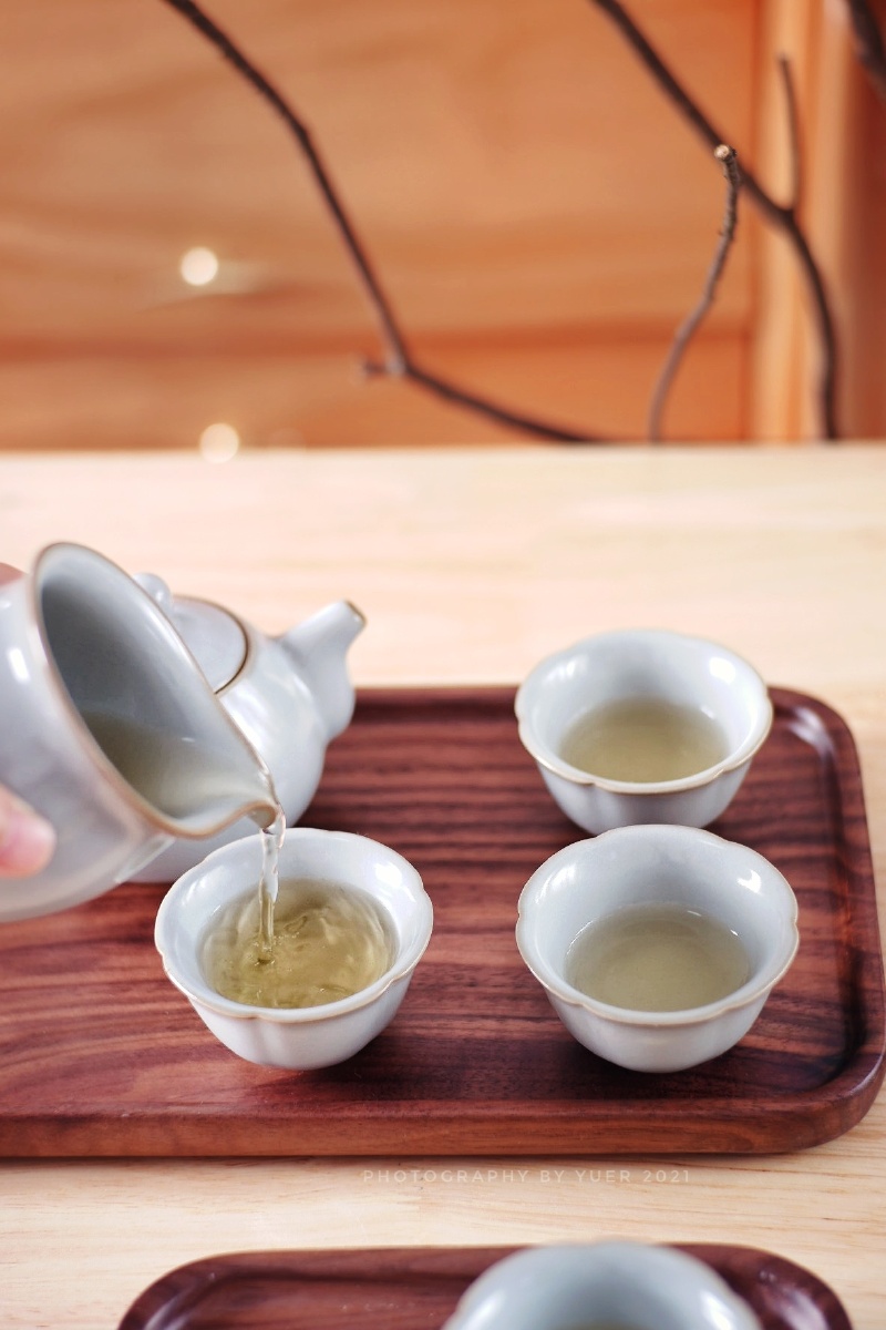 一杯茶品人生沉浮平常心造万年世界