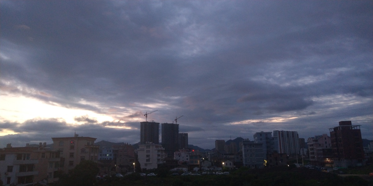 凌晨三点的太阳