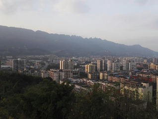 160518