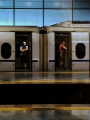 2723957