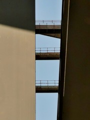 2734726