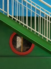 2732768