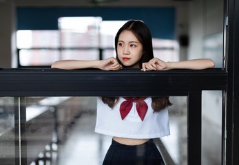 001
