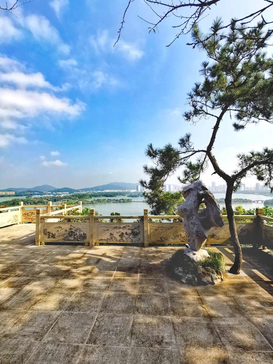 无锡鼋头渚鹿顶山