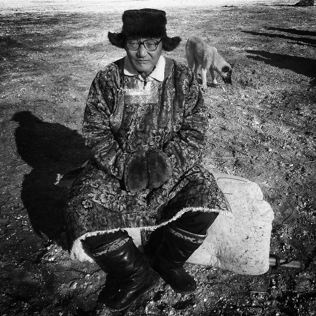 2007年11月拍摄于内蒙古锡林郭勒盟草原  蒙古人