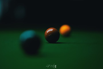 617528