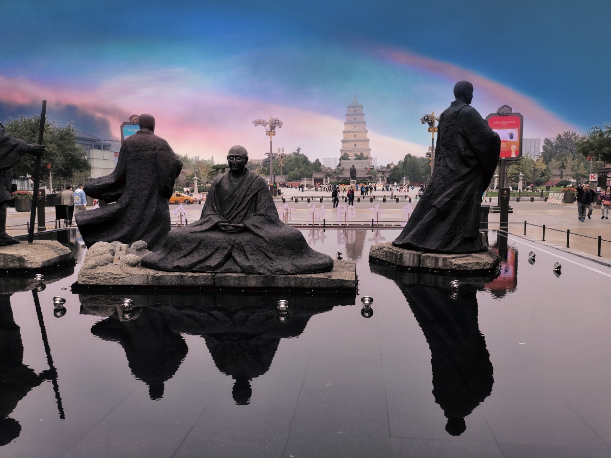 《大雁塔雕塑》