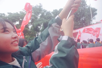 5B5A4F9A-D4CA-44E1-85D2-61D57A9B42C0/L0/001