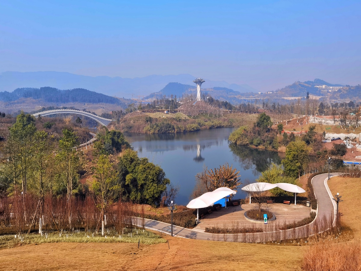 冬阳下的达州莲花湖