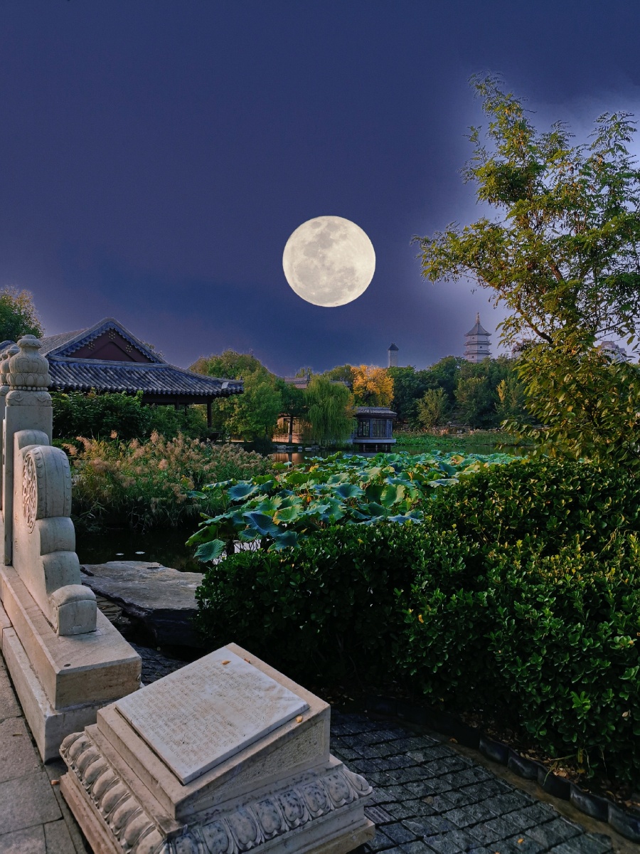 月光下的北宁公园