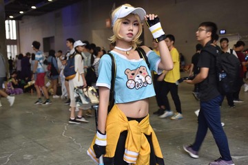 001