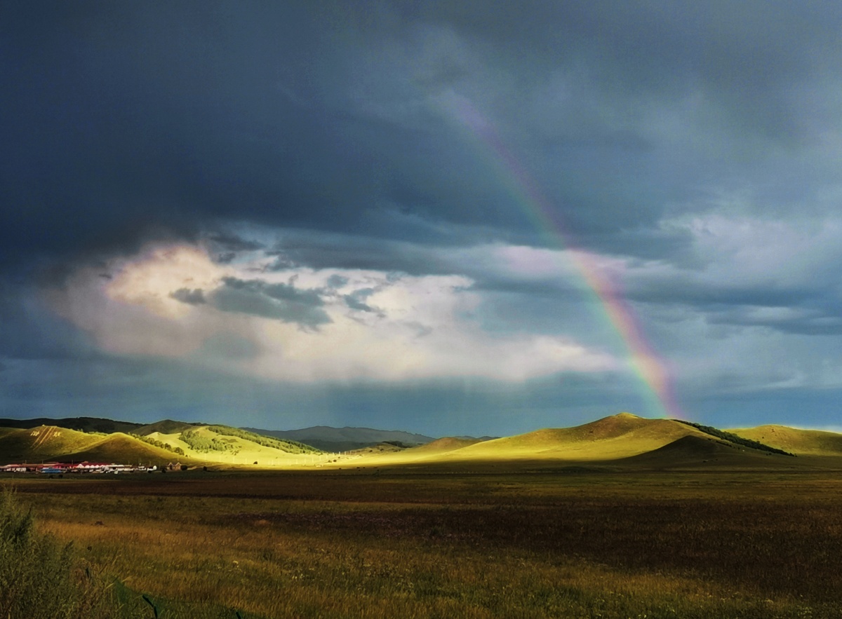 赤峰市手机随手拍草原彩虹