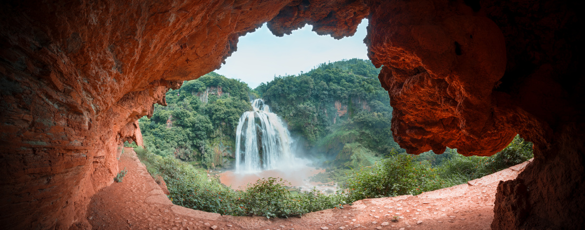 珠江第一瀑大叠水瀑布