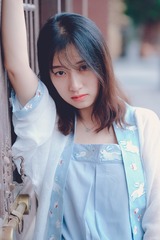001