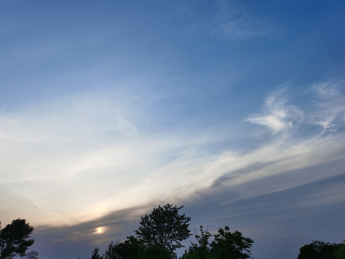 红打卡地,红石咀公园,这里是婚纱的圣地,每次来他的天空都是不一样的