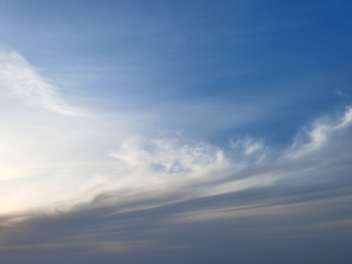 网红打卡地,红石咀公园,这里是婚纱的圣地,每次来他的天空都是不一样