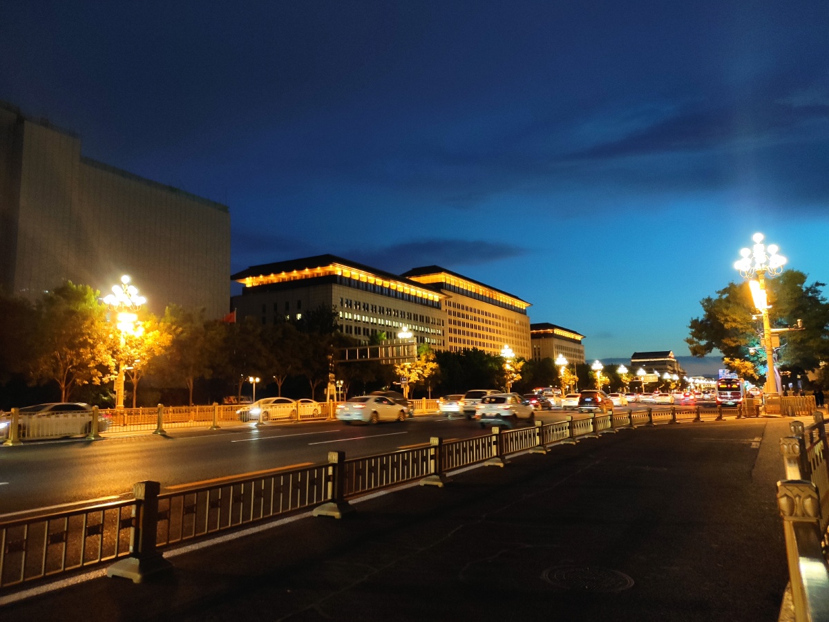 原相机拍摄,长安街夜景 - 颖929716