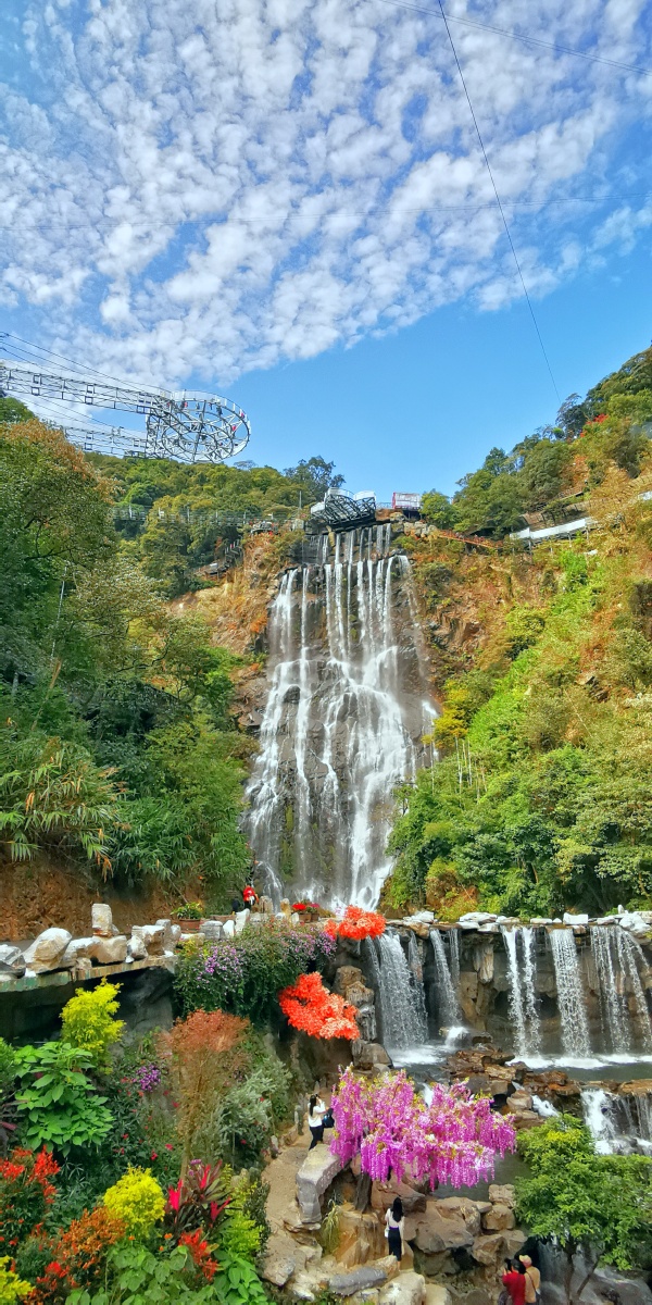 古龙峡瀑布