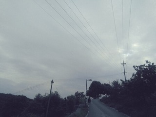 352230